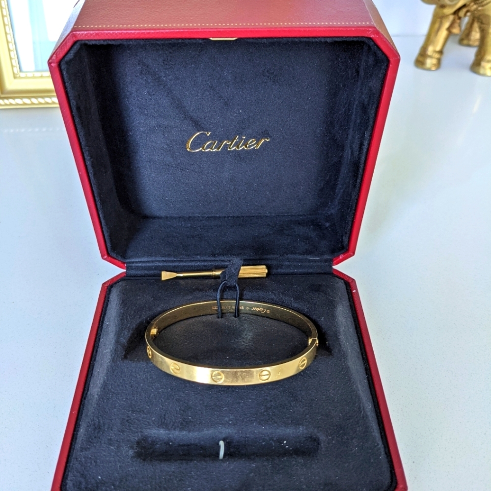 Cartier love bracelet